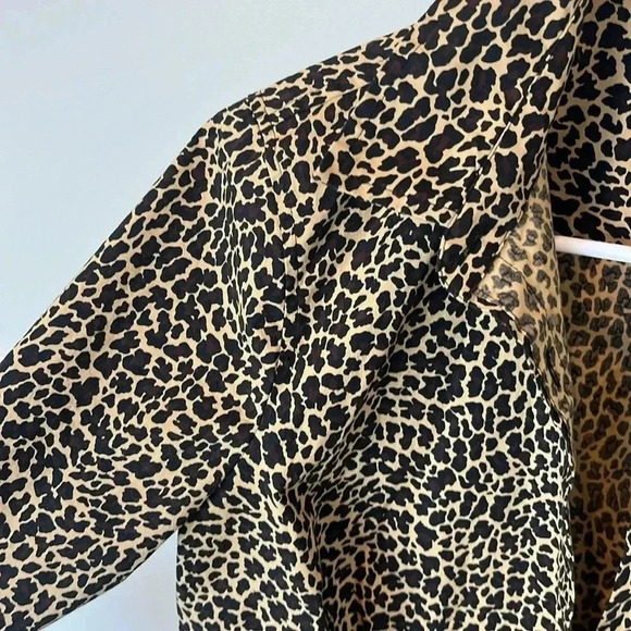 J CREW Leopard Print Cheetah Cotton Button Down size 6 Curvy - Picture 8 of 8